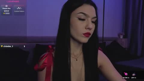 Snapshot of kara_life chatting on 10-10-25, 02:32 kara_life online show from 10-10-25, 02:32