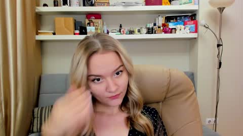 Snapshot of kara_smith_ chatting on 12-01-24, 09:26 Kara. Off from 15th till 24th of December online show from 12-01-24, 09:26