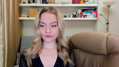 Snapshot of kara_smith_ chatting on 12-06-24, 10:41 Kara. Off from 15th till 24th of December online show from 12-06-24, 10:41