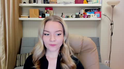Snapshot of kara_smith_ chatting on 12-07-24, 10:17 Kara. Off from 15th till 24th of December online show from 12-07-24, 10:17
