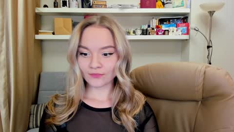 Snapshot of kara_smith_ chatting on 12-08-24, 08:58 Kara. Off from 15th till 24th of December online show from 12-08-24, 08:58