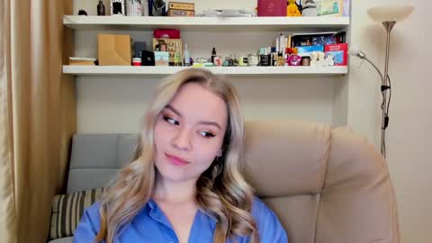 Snapshot of kara_smith_ chatting on 12-09-24, 09:26 Kara. Off from 15th till 24th of December online show from 12-09-24, 09:26