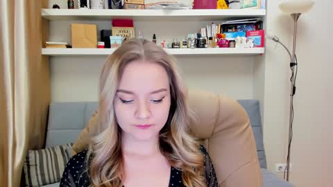 Snapshot of kara_smith_ chatting on 01-10-25, 11:50 Kara. Off from 15th till 24th of December online show from 01-10-25, 11:50