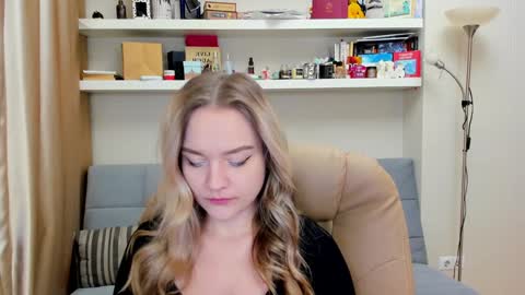 Snapshot of kara_smith_ chatting on 01-22-25, 10:26 Kara. Off from 15th till 24th of December online show from 01-22-25, 10:26
