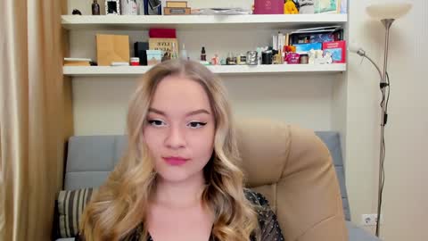 Snapshot of kara_smith_ chatting on 01-26-25, 12:26 Kara. Off from 15th till 24th of December online show from 01-26-25, 12:26
