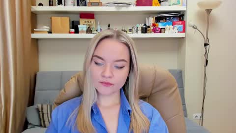 Snapshot of kara_smith_ chatting on 02-16-25, 01:36 Kara. Off from 15th till 24th of December online show from 02-16-25, 01:36