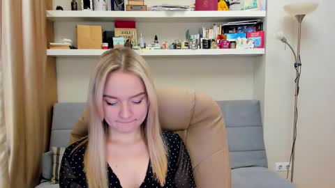 Snapshot of kara_smith_ chatting on 03-01-25, 12:07 Kara. Off from 15th till 24th of December online show from 03-01-25, 12:07