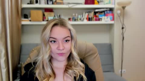 Kara. Off from 15th till 24th of December online show from 10-23-25, 10:52