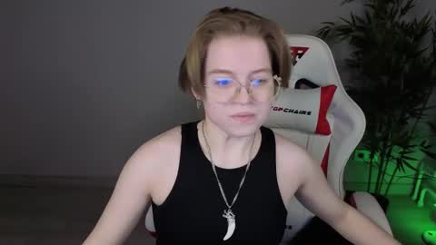 Karen online show from 03-21-26, 01:43