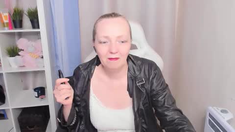 Karen online show from 02-23-26, 10:01