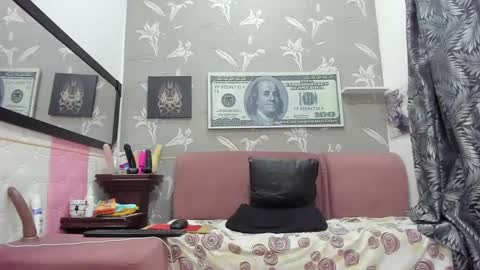 Karen online show from 12-06-24, 11:03