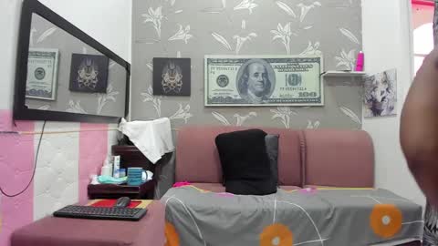 Karen online show from 01-15-25, 01:09