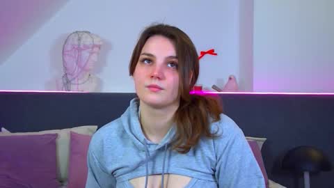 Karen online show from 02-03-26, 06:46