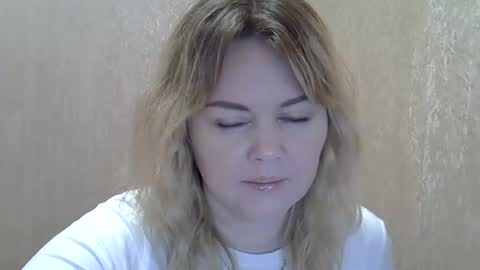 karennelsonx online show from 12-12-24, 03:59