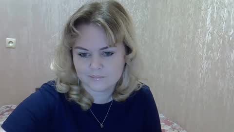 karennelsonx online show from 12-18-24, 02:28