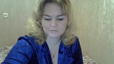 karennelsonx online show from 12-19-24, 03:19