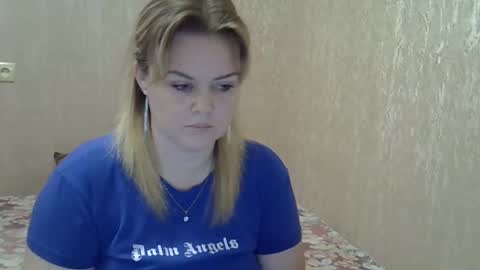 karennelsonx online show from 12-21-24, 01:10