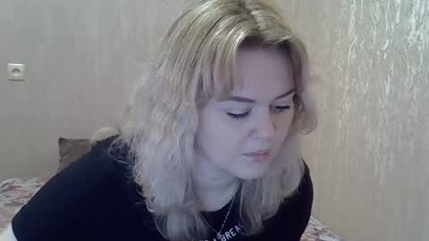 karennelsonx online show from 12-31-24, 11:09