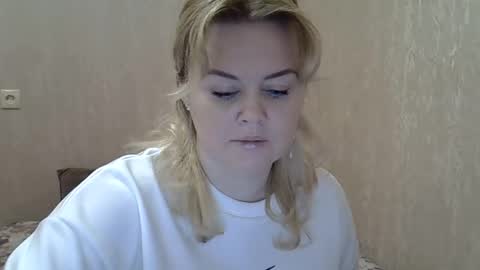 karennelsonx online show from 02-09-25, 05:22