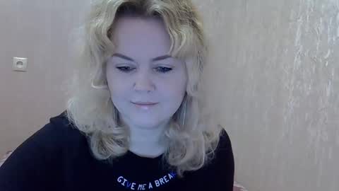 karennelsonx online show from 02-21-25, 02:06