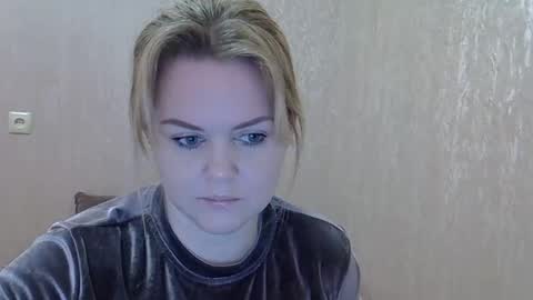 karennelsonx online show from 02-24-25, 12:37