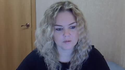 karennelsonx online show from 11-27-25, 01:13