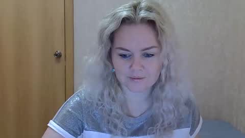 karennelsonx online show from 01-12-26, 12:54