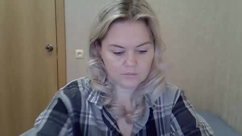 karennelsonx online show from 02-25-26, 09:19