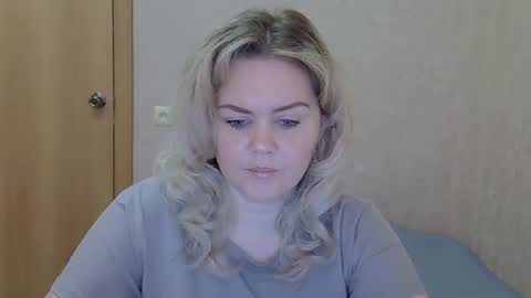 karennelsonx online show from 05-04-26, 09:05