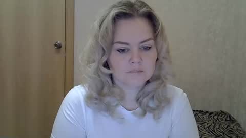karennelsonx online show from 05-11-26, 09:15