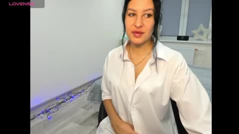 KarensVIP online show from 12-27-24, 05:20