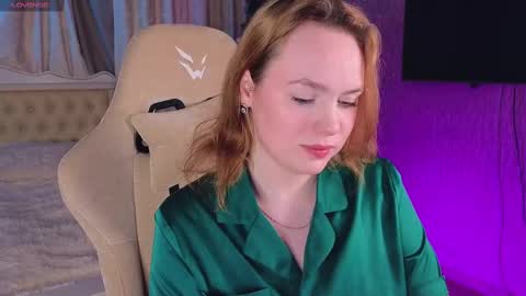 Karoline online show from 01-17-25, 03:12