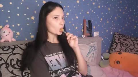 Snapshot of karicherry chatting on 10-21-25, 09:15 karicherry online show from 10-21-25, 09:15