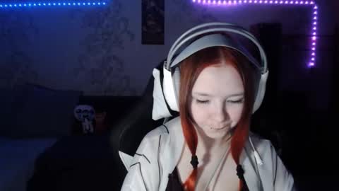 Snapshot of karicynthia chatting on 09-10-25, 03:34 Lisa Backler online show from 09-10-25, 03:34