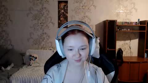 Snapshot of karicynthia chatting on 09-14-25, 03:11 Lisa Backler online show from 09-14-25, 03:11
