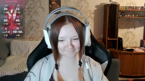 Lisa Backler online show from 10-07-25, 04:15