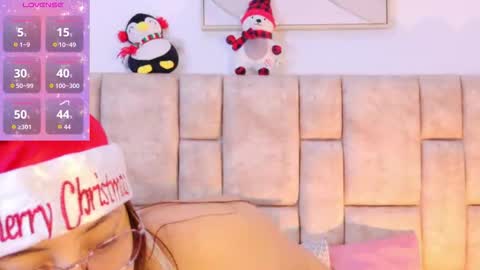 kariina_wong online show from 12-04-25, 08:28