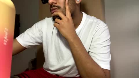 karim03larbi online show from 01-22-25, 04:02