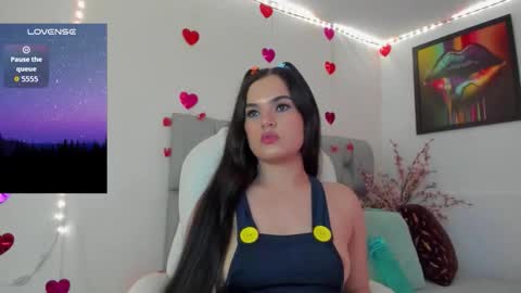 Snapshot of karin_grey69 chatting on 10-03-25, 02:41 Karin online show from 10-03-25, 02:41