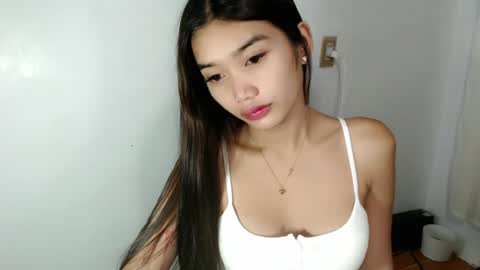 Snapshot of karina_goddess chatting on 07-19-26, 10:57 karina online show from 07-19-26, 10:57
