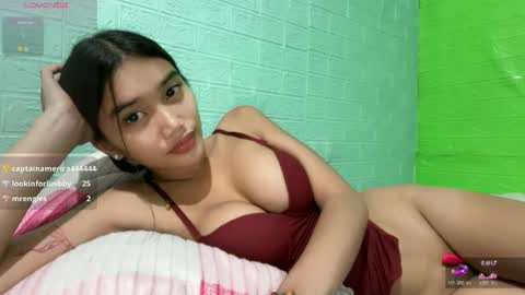 Snapshot of karina_goddess chatting on 07-27-26, 02:02 karina online show from 07-27-26, 02:02