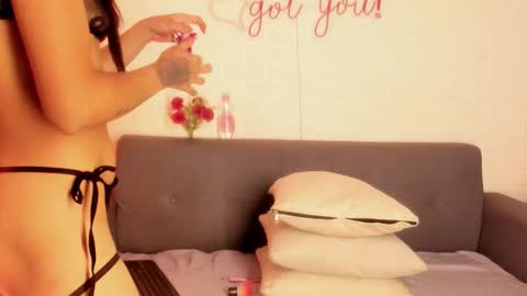 Kari online show from 12-18-25, 11:27