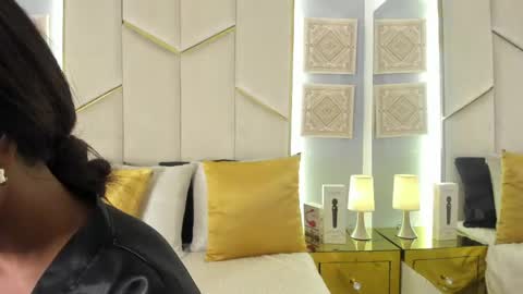 Snapshot of karinaacox chatting on 05-05-26, 12:35 karinaacox online show from 05-05-26, 12:35