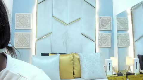 karinaacox online show from 07-02-26, 12:00