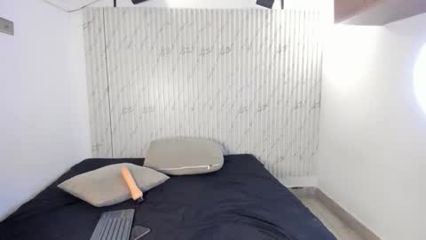 karinaaurora1 online show from 10-29-25, 04:53