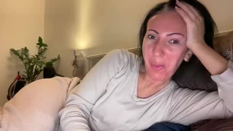 Karina online show from 04-06-26, 08:54