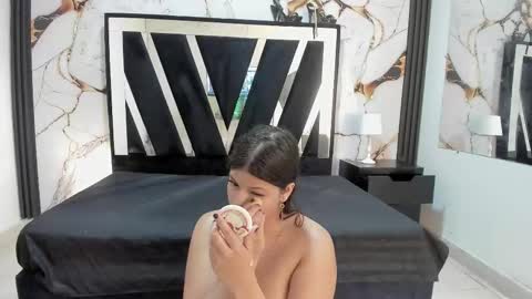 KarinaSimonz online show from 10-01-25, 07:42