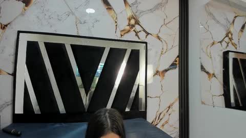 KarinaSimonz online show from 11-05-25, 07:36