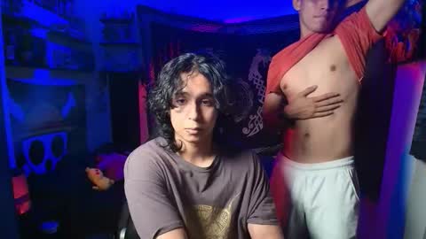 Snapshot of kariozzz chatting on 10-28-25, 08:44 call me kai 3 online show from 10-28-25, 08:44