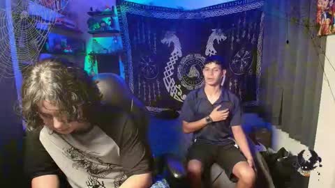 Snapshot of kariozzz chatting on 11-02-25, 08:22 call me kai 3 online show from 11-02-25, 08:22